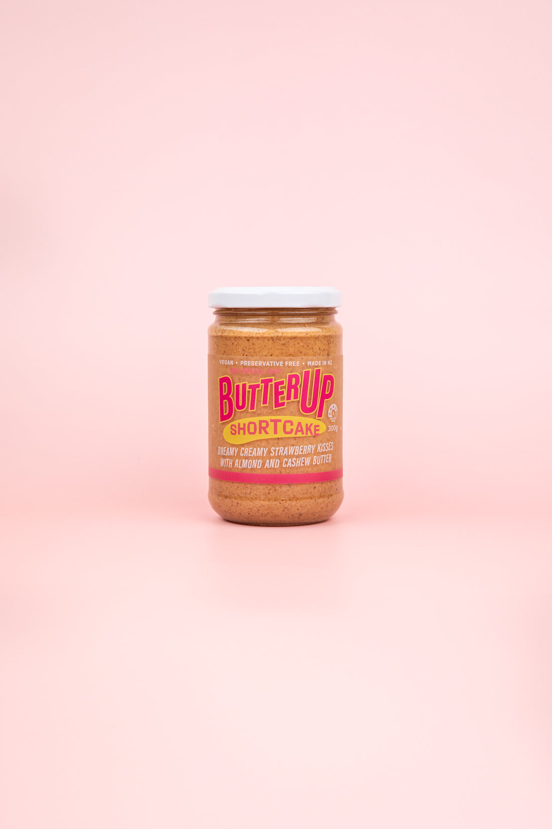 SHORTCAKE - Dreamy Creamy Strawberry Kisses